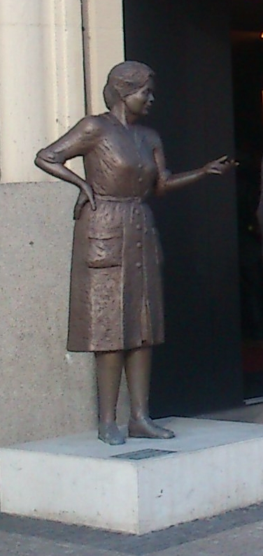 Heidi Kabel-Statue